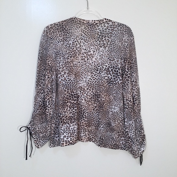 Chico’s animal print ruched sleeve open cardigan size 0 - Picture 6 of 9